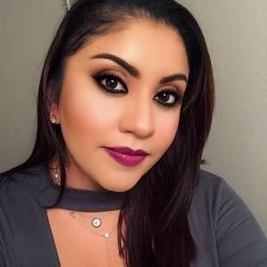 Meet your Posher, Cristina